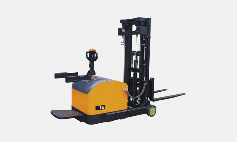1.5-2.0T Electric Reach Stacker